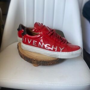 Men’s Givenchy Sneakers